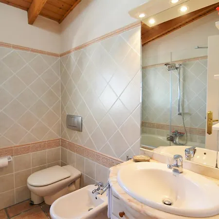 Tenerife Holiday Moraditas 2 With Jacuzzi In With Seaview *